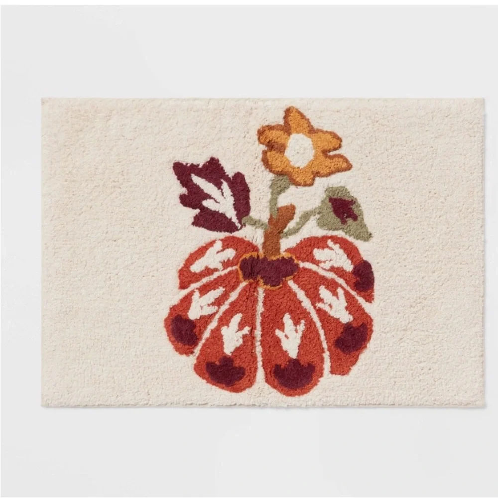 Brand New with Tags Harvest Pumpkin Bath Rug White - Threshold. 17